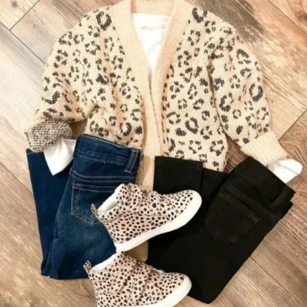 Cat & Jack Pink and Black Kids Sneakers - Picture 4 of 6